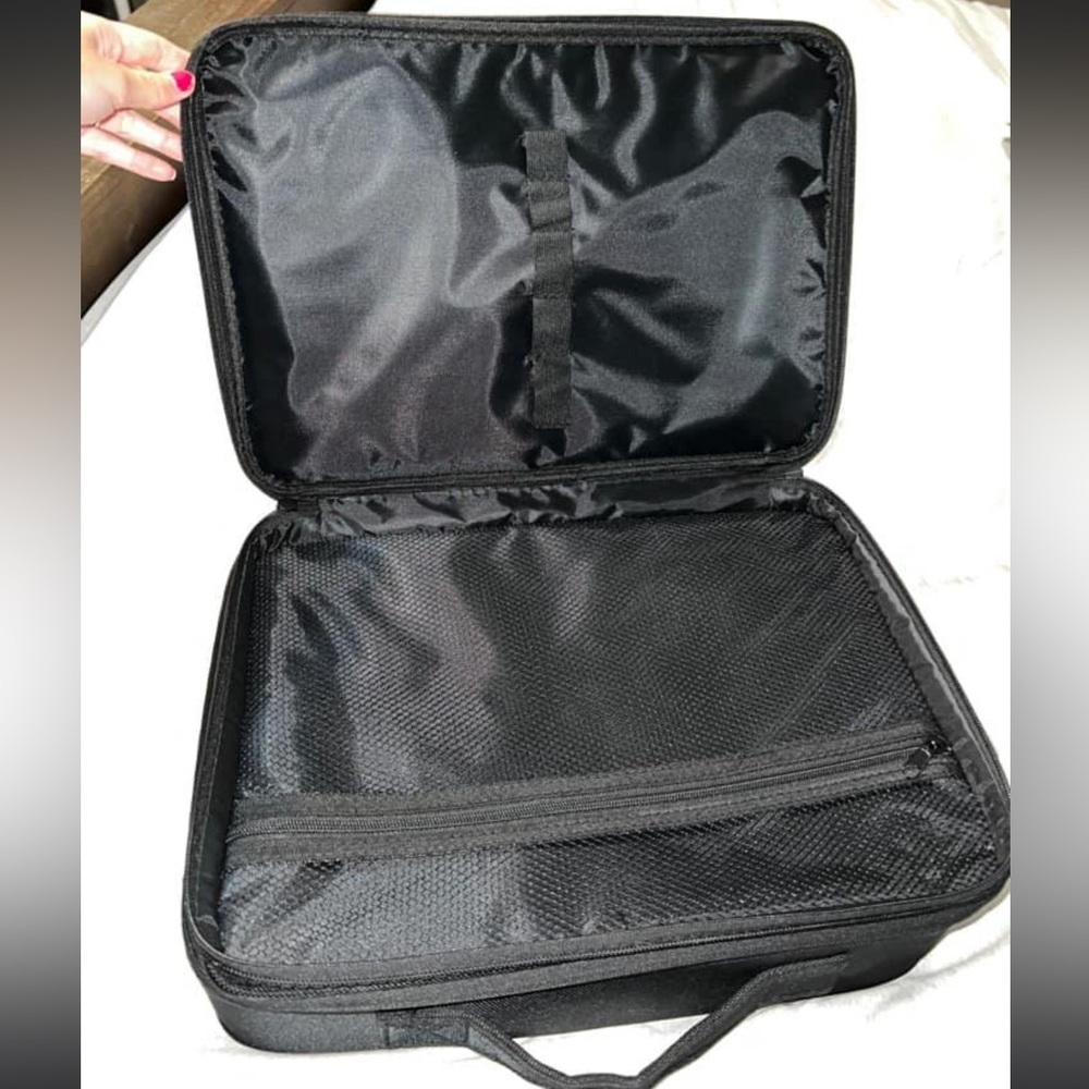 Make up case - Picture 2 of 3
